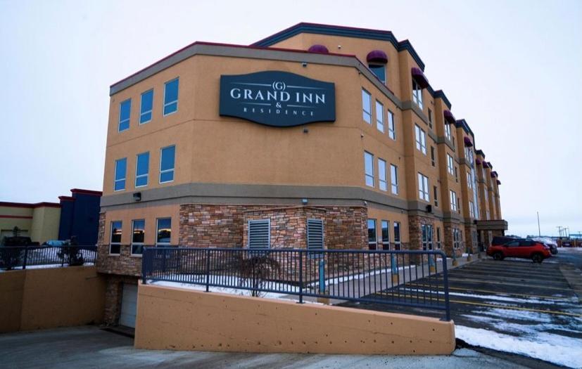 Grand Inn & Residence- Grande Prairie Eksteriør bilde
