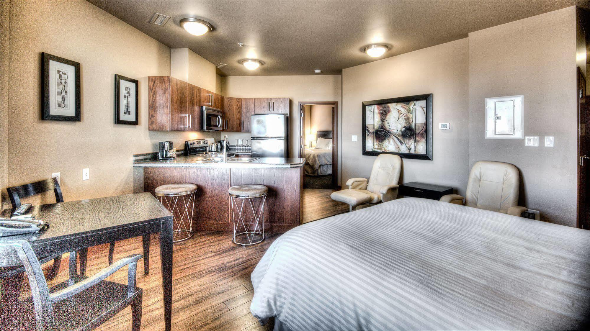 Grand Inn & Residence- Grande Prairie Eksteriør bilde