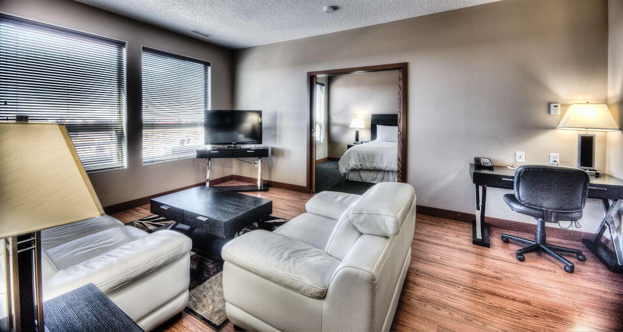 Grand Inn & Residence- Grande Prairie Eksteriør bilde